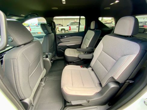 New 2026 Chevrolet Traverse LT w/ Midnight/Sport Edition AWD/4WD image 24