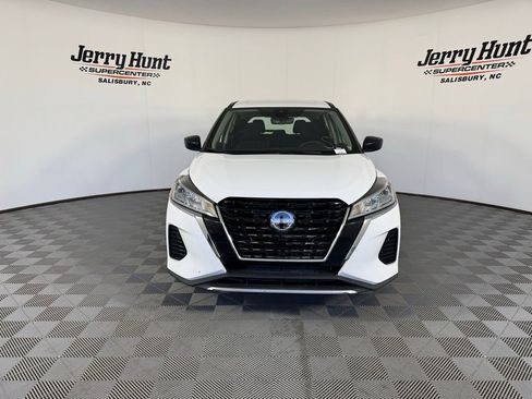 Used 2024 Nissan Kicks S w/ Interior Electronics Package image 6