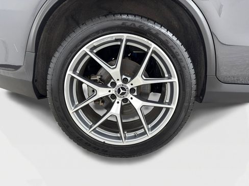 Used 2020 Mercedes-Benz GLC 300 4MATIC image 49