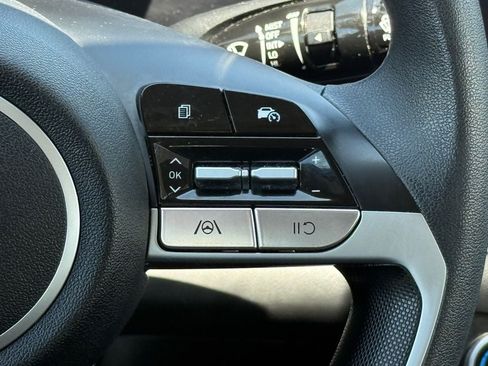 Used 2024 Hyundai Elantra SEL FWD image 22