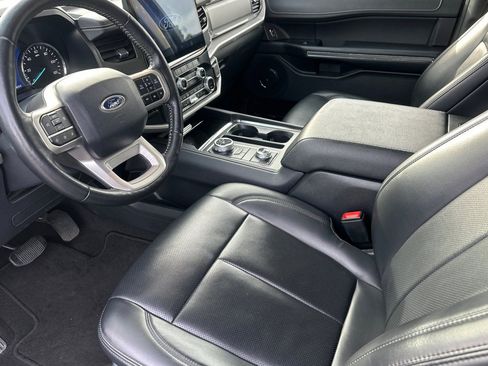 Used 2024 Ford Expedition Max XLT AWD/4WD image 6