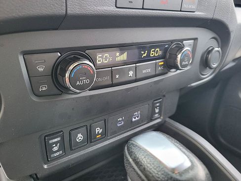Certified 2024 Nissan Frontier SV w/ SV Convenience Package RWD image 27