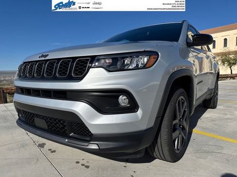 New 2026 Jeep Compass Latitude image 1