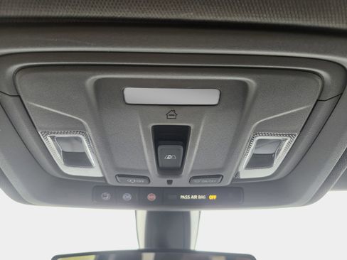 Used 2021 Chevrolet Silverado 1500 LT w/ Convenience Package II image 18