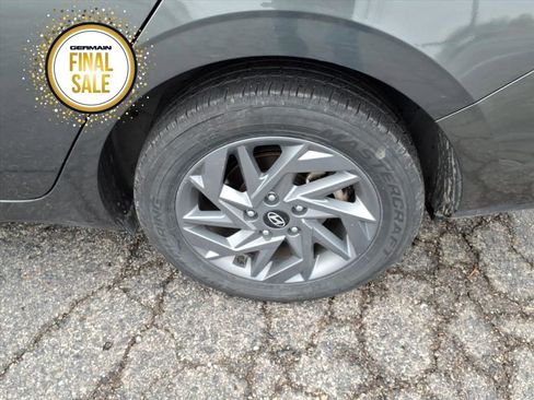 Used 2024 Hyundai Elantra SEL image 8