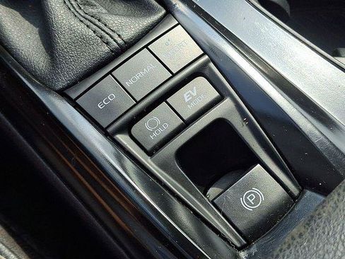 Certified 2025 Toyota Camry SE w/ Convenience Package AWD/4WD image 24