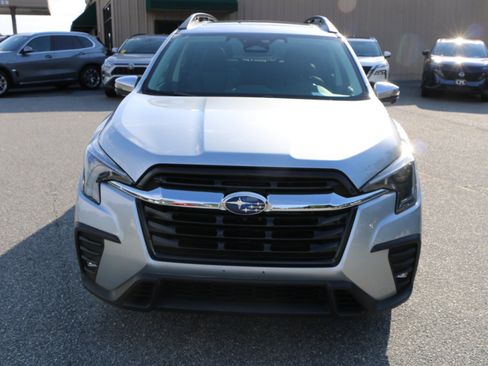 Used 2023 Subaru Ascent Limited w/ Technology Package AWD/4WD image 11