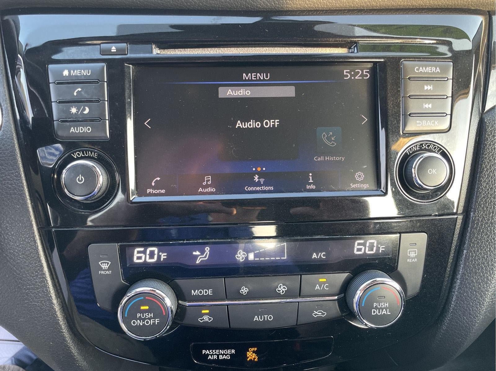 Used 2019 Nissan Rogue Sport SV AWD/4WD image 23