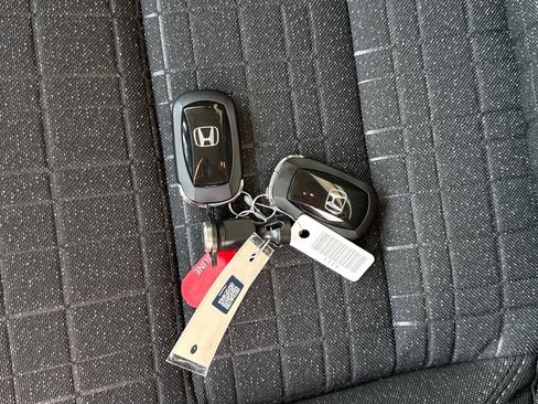 New 2026 Honda HR-V LX image 27