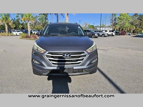 Used 2017 Hyundai Tucson SE image 19