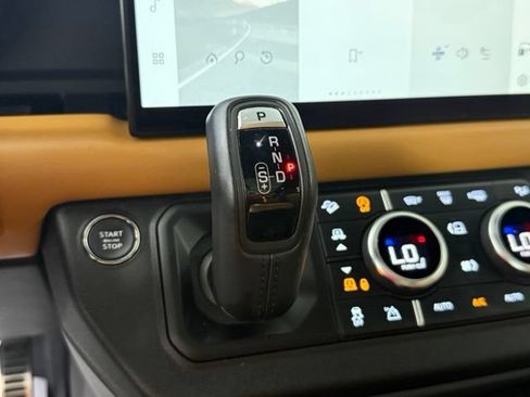 Used 2023 Land Rover Defender 130 X AWD/4WD image 41