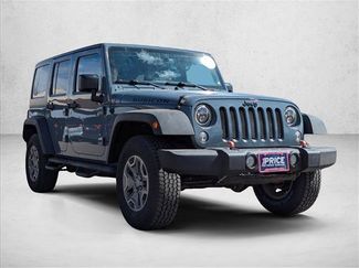 Used 2015 Jeep Wrangler Unlimited Rubicon video 3