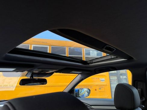 Used 2019 Honda Civic EX image 11