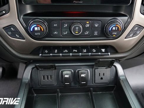 Used 2015 GMC Sierra 2500 Denali w/ Duramax Plus Package image 31