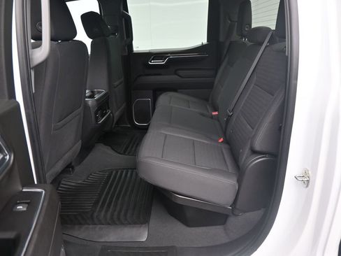 Used 2022 Chevrolet Silverado 1500 LT image 3