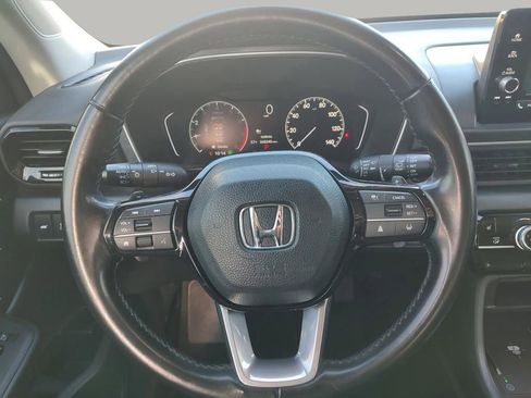 Used 2025 Honda Pilot EX-L image 11