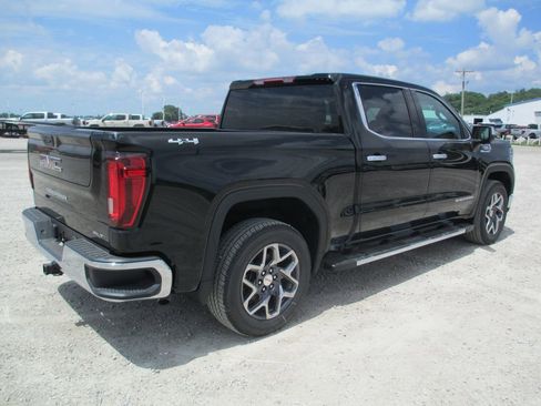 New 2026 GMC Sierra 1500 SLT w/ SLT Premium Package AWD/4WD image 4