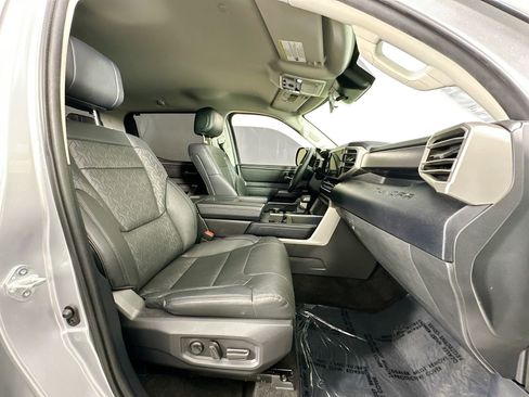 Used 2023 Toyota Tundra SR5 w/ SR5 Premium Package RWD image 28