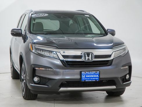 Used 2021 Honda Pilot Touring image 18