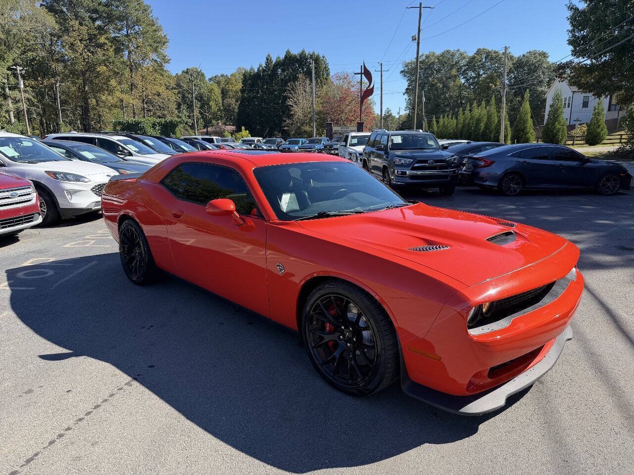 Used 2016 Dodge Challenger SRT Hellcat RWD image 3