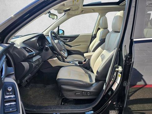 Used 2019 Subaru Forester Limited AWD/4WD image 19