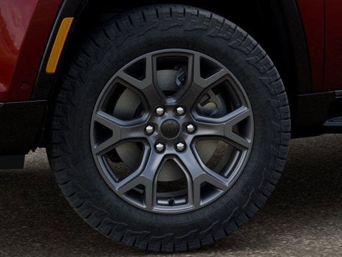 New 2026 Jeep Grand Wagoneer 4WD image 8