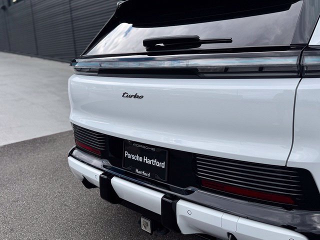 New 2026 Porsche Cayenne Turbo AWD/4WD image 46