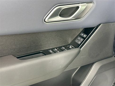 Used 2026 Land Rover Range Rover Velar Dynamic SE image 15