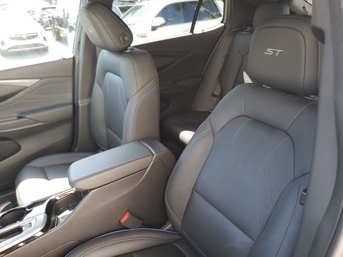 Used 2024 Buick Envista Sport Touring w/ Convenience I Package FWD image 20