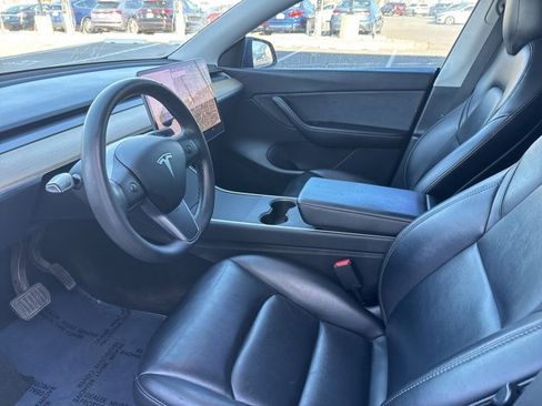 Used 2020 Tesla Model Y Long Range image 10