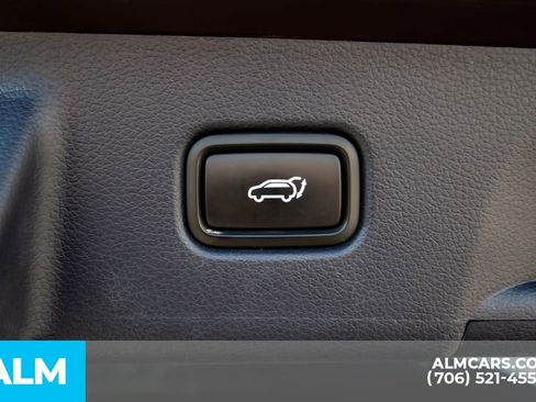 Used 2024 Hyundai Palisade Calligraphy image 18