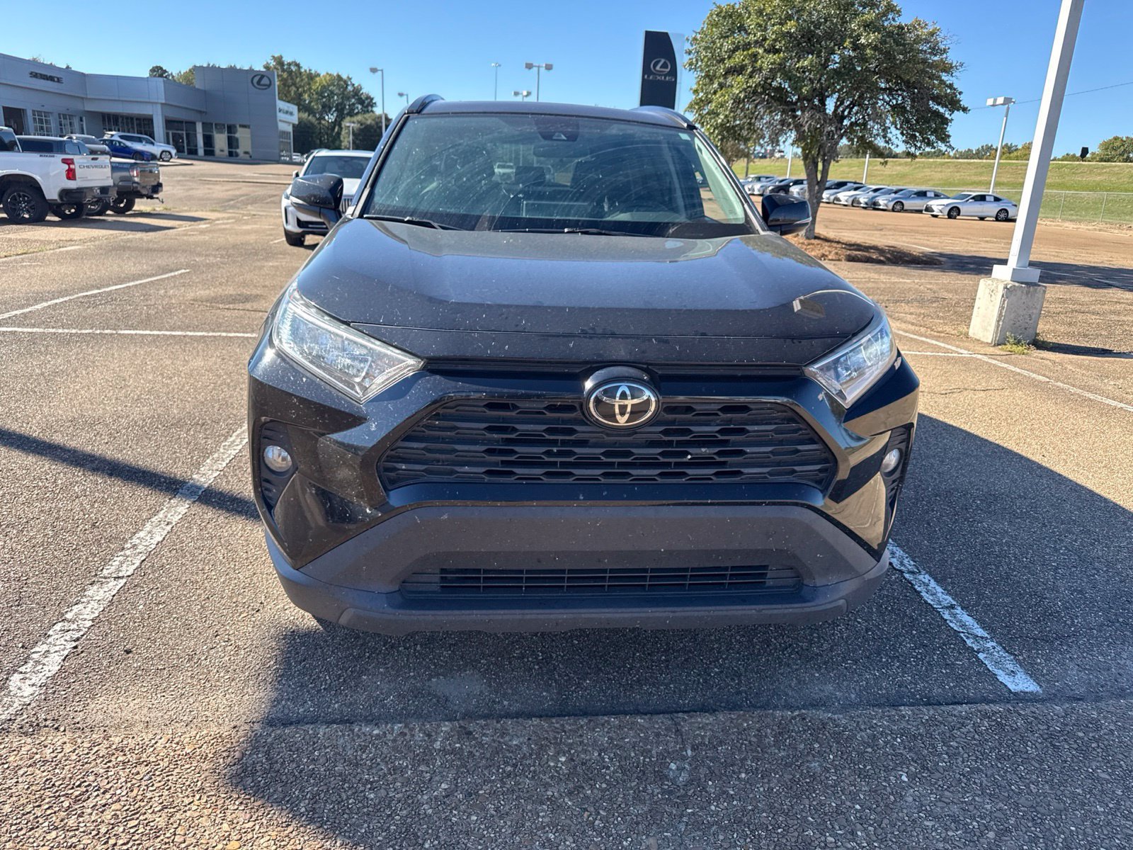Used 2021 Toyota RAV4 XLE Premium FWD image 2