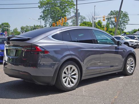 Used 2020 Tesla Model X Long Range AWD/4WD image 11