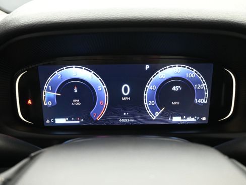 Used 2024 Jeep Wagoneer 2WD image 17