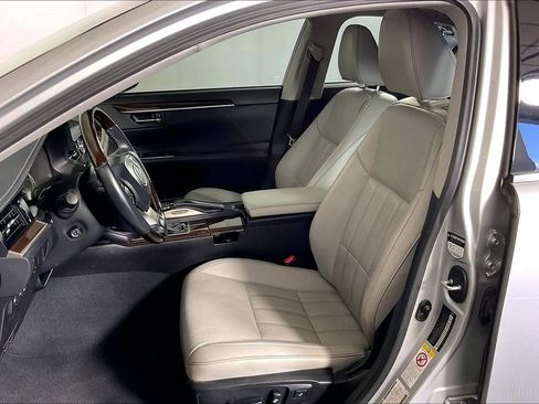 Used 2017 Lexus ES 350 w/ Luxury Package FWD image 37