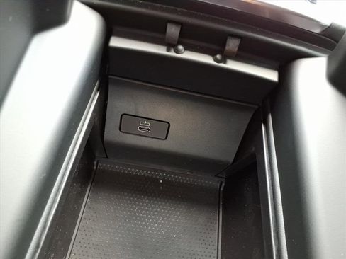 Used 2026 BMW X5 sDrive40i w/ M Sport Package image 30