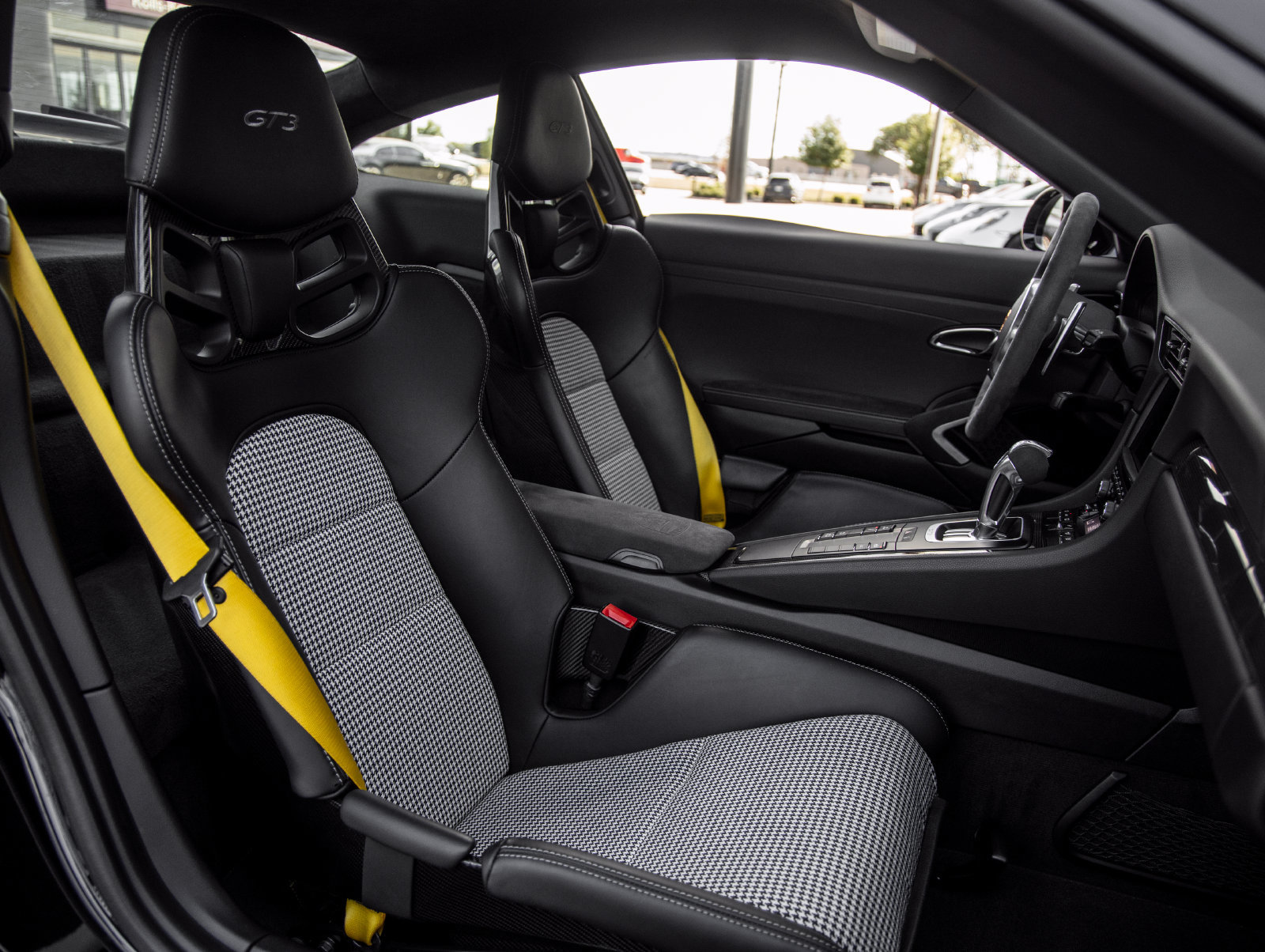 Used 2015 Porsche 911 GT3 RWD image 39