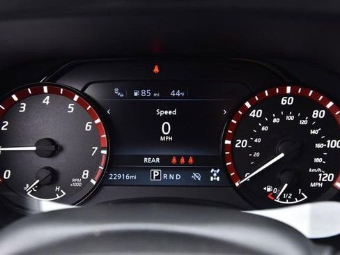 Certified 2025 Nissan Frontier PRO-4X w/ Pro Convenience Package image 16