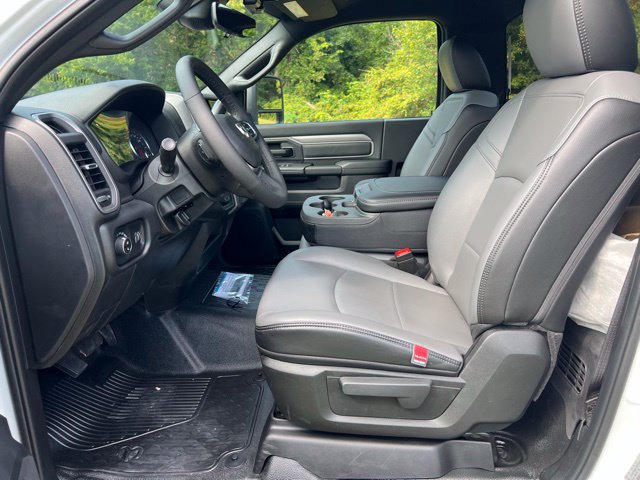 Used 2025 RAM 5500 Tradesman AWD/4WD image 4