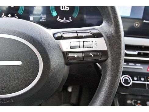 Used 2025 Hyundai Sonata SE FWD image 18