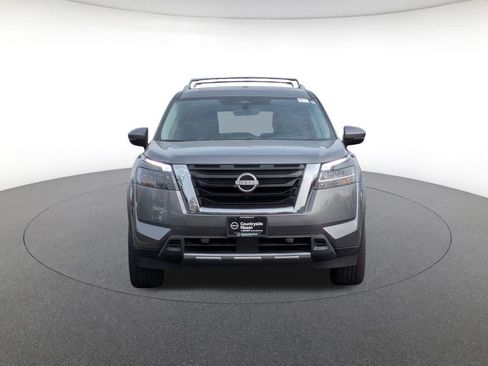 Used 2025 Nissan Pathfinder SL w/ SL Premium Package FWD image 2
