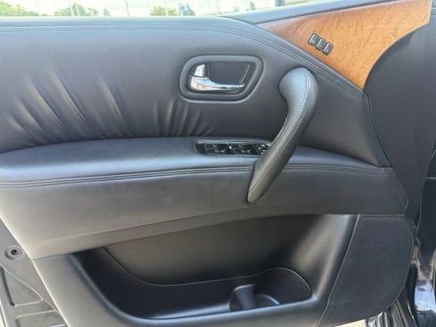 Used 2012 INFINITI QX56 4WD w/ Theater Pkg image 11