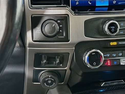 Used 2022 Ford F350 Platinum image 26