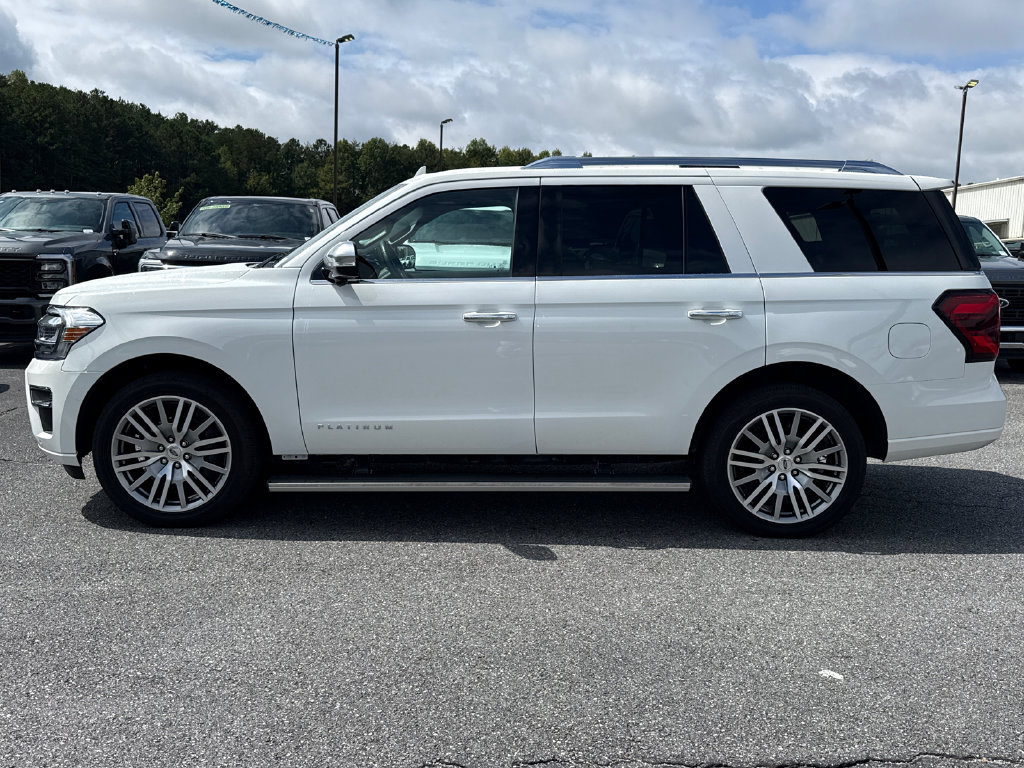 Used 2023 Ford Expedition Platinum AWD/4WD image 4