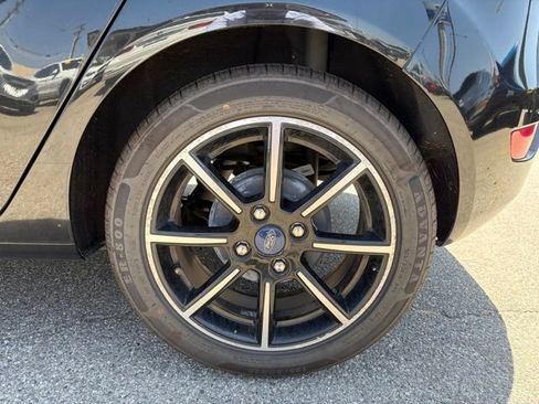 Used 2015 Ford Fiesta SE FWD image 21