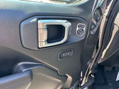New 2026 Jeep Gladiator Sport AWD/4WD image 20