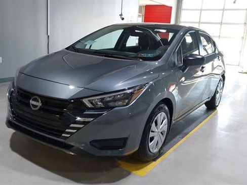 Used 2025 Nissan Versa S w/ Trunk Package FWD image 17