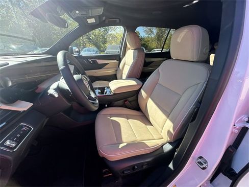 New 2026 Buick Enclave Preferred image 11