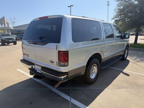 Used 2001 Ford Excursion XLT RWD image 6