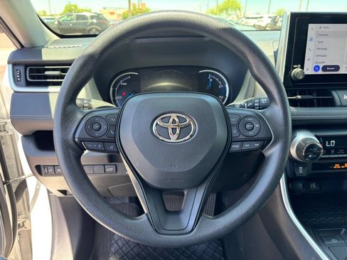 Used 2024 Toyota RAV4 XLE w/ Convenience Package AWD/4WD image 18